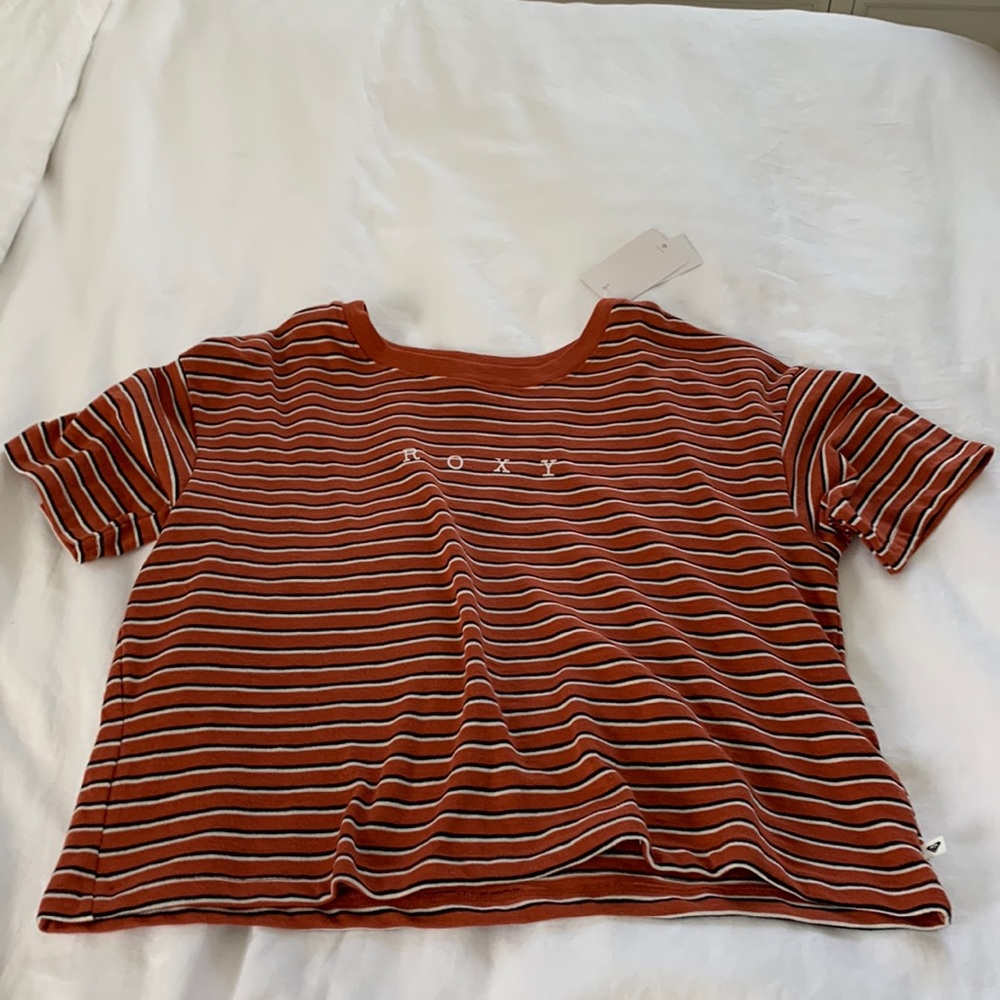 NEVER WORN ROXY STRIPED T SHIRT